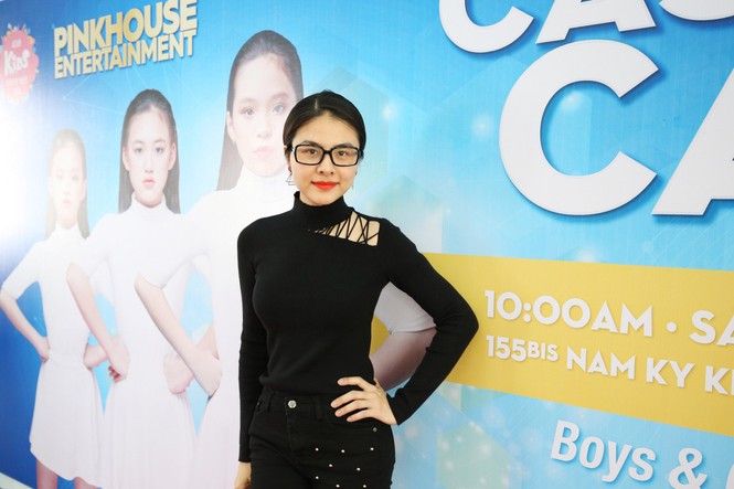 Á hậu Diễm Trang diện váy đỏ rực xẻ sâu đầy cuốn hút tại sự kiện - ảnh 6
