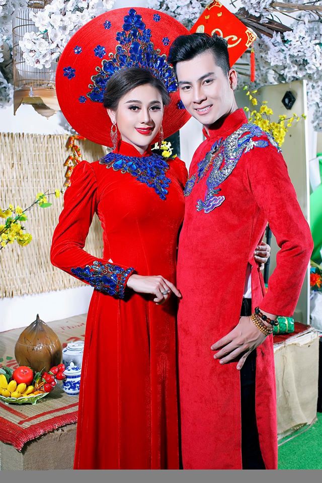 Sau tặng quà 4000 USD cho thủ môn U23, Khánh Chi tung ảnh đẹp rực rỡ - ảnh 2