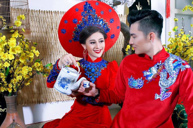 Sau tặng quà 4000 USD cho thủ môn U23, Khánh Chi tung ảnh đẹp rực rỡ - ảnh 3