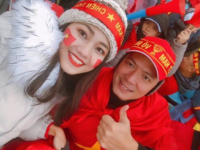 Á hậu Thanh Tú gặp gỡ HLV Park và các cầu thủ U23 sau trận chung kết - ảnh 5