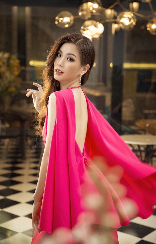 Á hậu, biên tập viên Diễm Trang 'tái xuất' đầy quyến rũ chào tuổi mới - ảnh 6