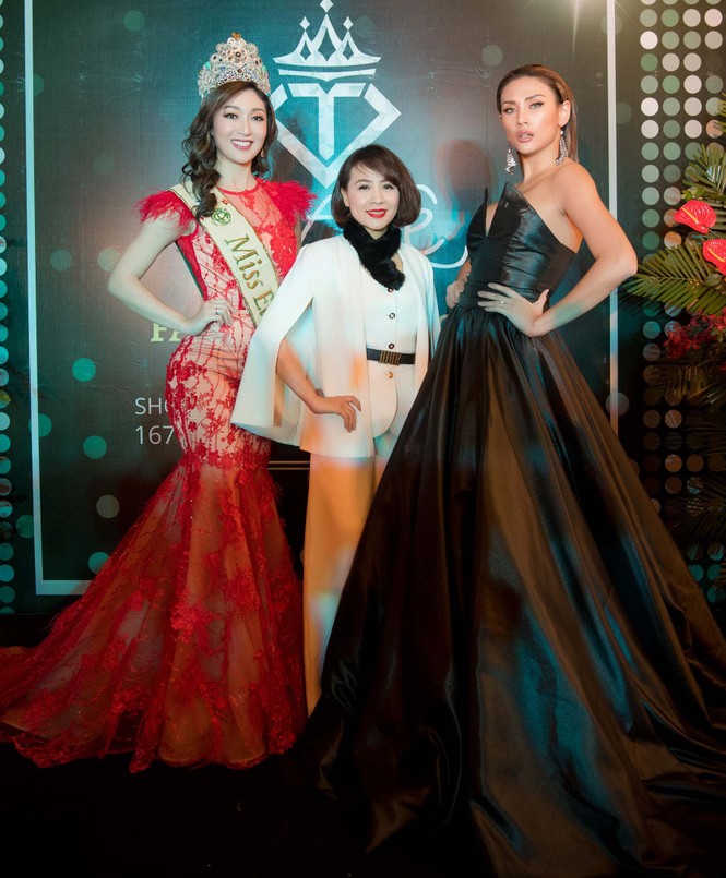 Diễm Hương hở bạo dưới tiết trời 10 độ, 'đọ sắc' Hoa hậu Trái đất 2017 - ảnh 11