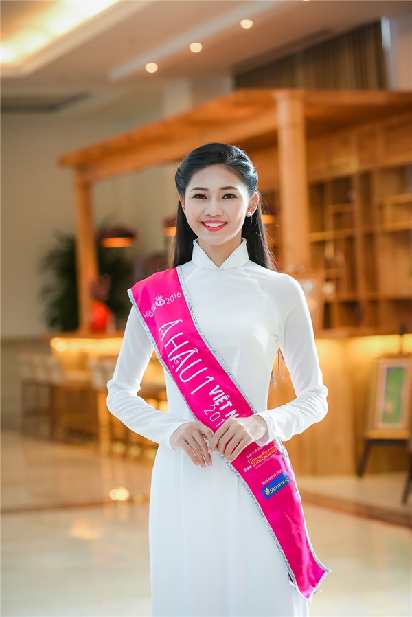 Gu thời trang ngày càng 'lên đời' của Á hậu tuổi Tuất Thanh Tú - ảnh 1