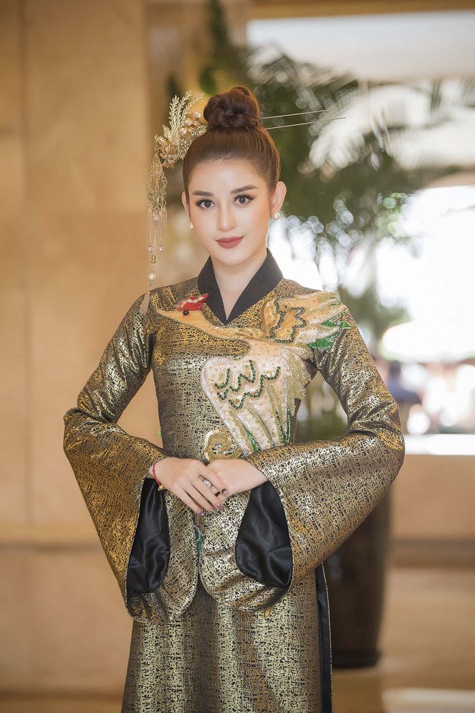 Mỹ Linh dịu dàng, Huyền My cá tính cùng 'đọ sắc' bên dàn người đẹp - ảnh 8