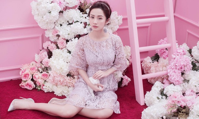 'Ngọc nữ' mới Jun Vũ khoe vẻ đẹp mong manh không kém Hà Tăng - ảnh 4