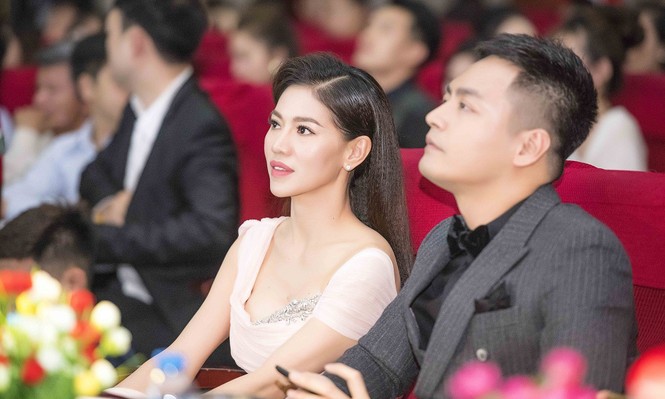 MC Phan Anh và 'bà trùm hoa hậu' ngồi ghế nóng Miss Báo chí - ảnh 4