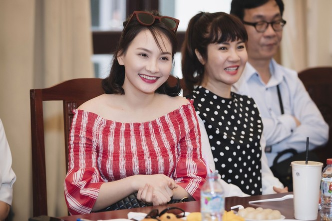 Vân Dung, Bảo Thanh rạng rỡ hội ngộ các đồng nghiệp - ảnh 9