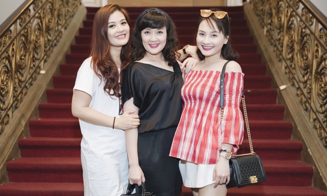 Vân Dung, Bảo Thanh rạng rỡ hội ngộ các đồng nghiệp - ảnh 3