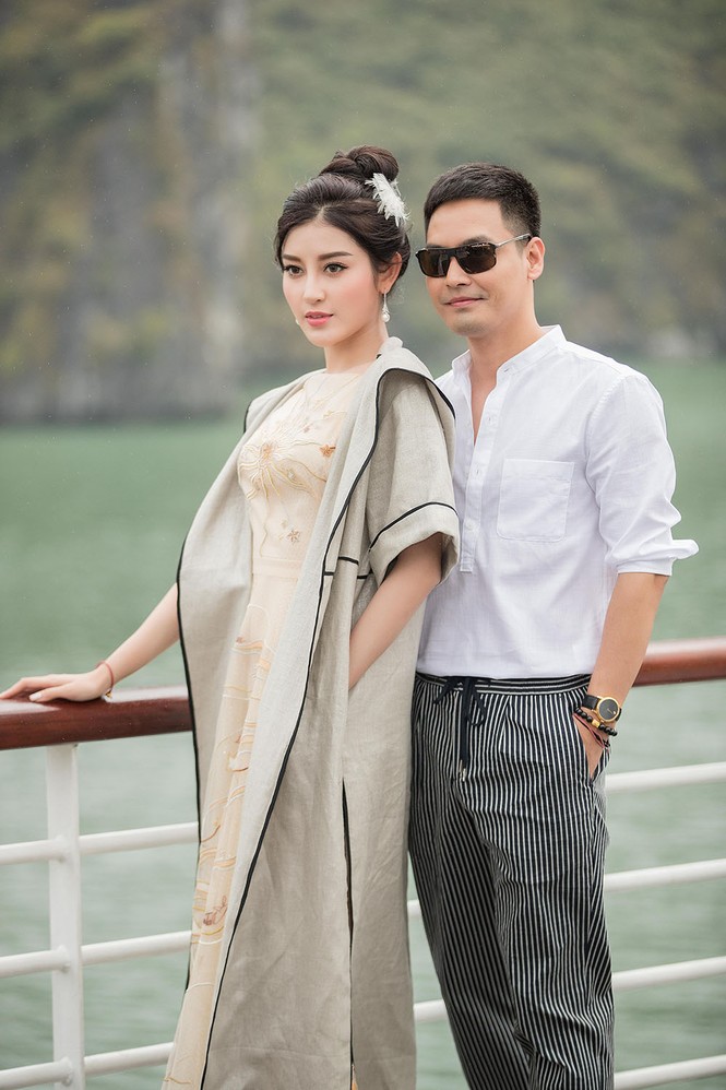 Dàn Hoa, Á hậu 'đổ bộ' du thuyền 5 sao ở Hạ Long xem thời trang - ảnh 12