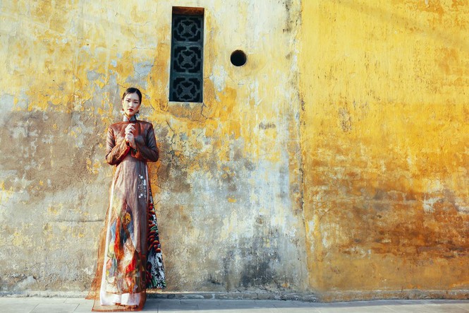 'Nàng thơ xứ Huế' Ngọc Trân mê hoặc với áo dài cảm hứng hội hoạ - ảnh 4