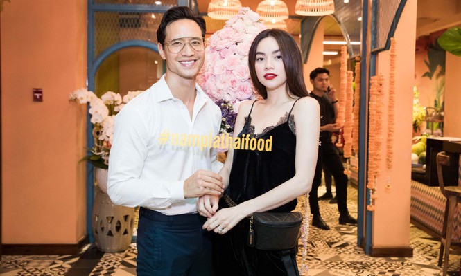 Hà Hồ tay trong tay với Kim Lý sau nụ hôn gây tranh cãi trên sân khấu - ảnh 3