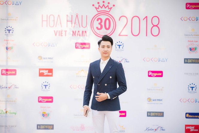 Á hậu Tú Anh về trường cũ tuyển sinh cho Hoa hậu Việt Nam 2018 - ảnh 7