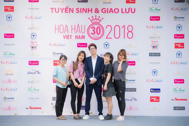 Á hậu Tú Anh về trường cũ tuyển sinh cho Hoa hậu Việt Nam 2018 - ảnh 8