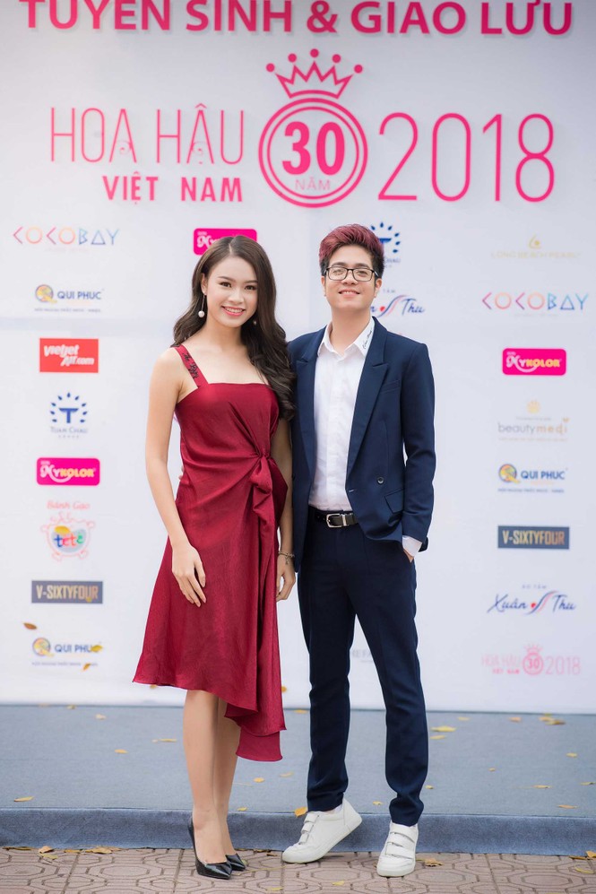 Á hậu Tú Anh về trường cũ tuyển sinh cho Hoa hậu Việt Nam 2018 - ảnh 9
