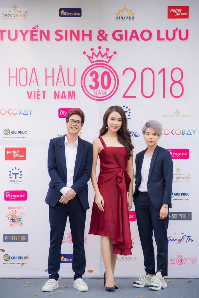 Á hậu Tú Anh về trường cũ tuyển sinh cho Hoa hậu Việt Nam 2018 - ảnh 6