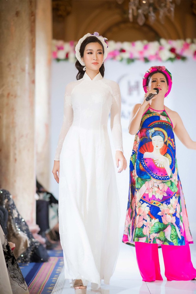 Mỹ Linh, Thanh Tú lộng lẫy hội ngộ Hoa hậu hoàn vũ Ryio Mori ở Cannes - ảnh 1