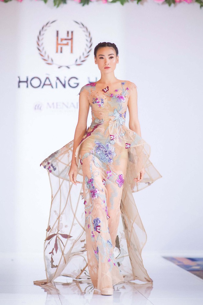 Mỹ Linh, Thanh Tú lộng lẫy hội ngộ Hoa hậu hoàn vũ Ryio Mori ở Cannes - ảnh 13