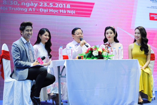 Tour giao lưu Hoa hậu Việt Nam 2018 kết thúc sôi động tại ĐH Hà Nội - ảnh 3