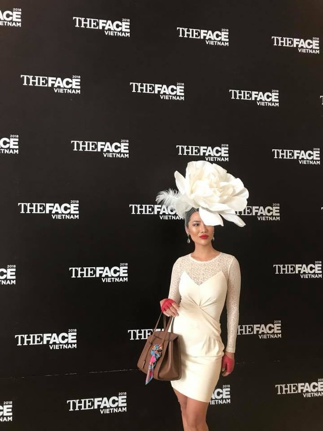 Tình cũ Kim Lý đội mũ 'khủng' đi dự casting The Face Vietnam 2018 - ảnh 9