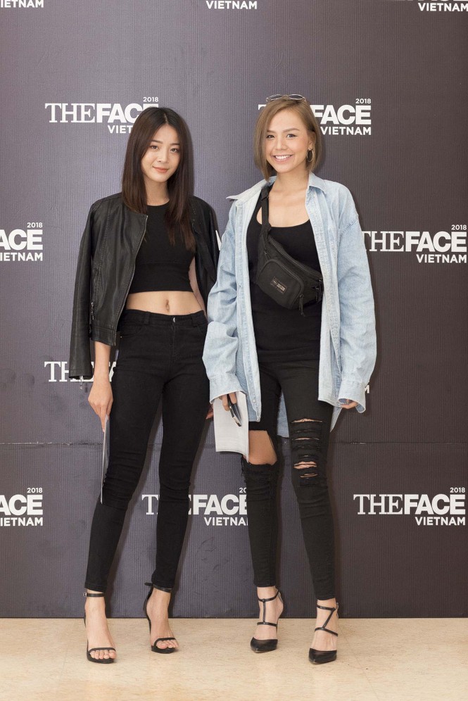 Tình cũ Kim Lý đội mũ 'khủng' đi dự casting The Face Vietnam 2018 - ảnh 4