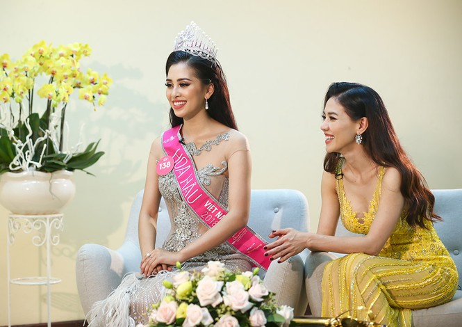 Hoa hậu Tiểu Vy trả lời câu hỏi khó của MC Nguyên Khang lúc nửa đêm - ảnh 6