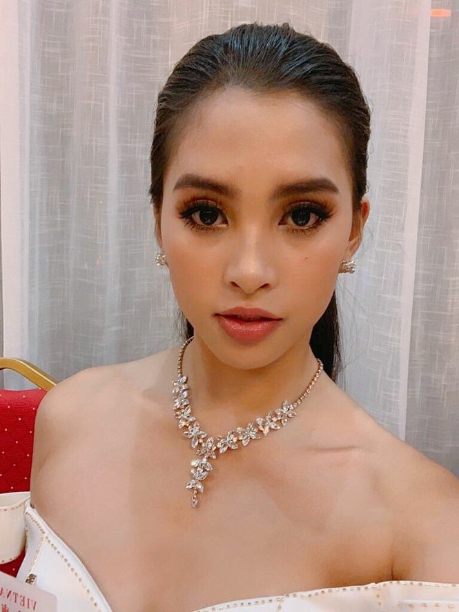 Sau khi 'intop' tài năng, Tiểu Vy lại lọt top 32 phần thi Top Model - ảnh 2