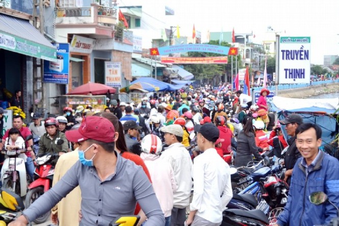 Bình Định: Tưng bừng hội đua thuyền trên sông Gò Bồi - ảnh 8