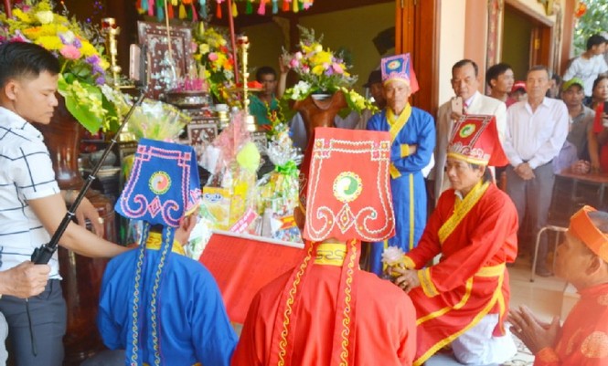 Chen chân dự lễ 'bà chúa' đỡ đẻ được vua Tự Đức sắc phong - ảnh 3