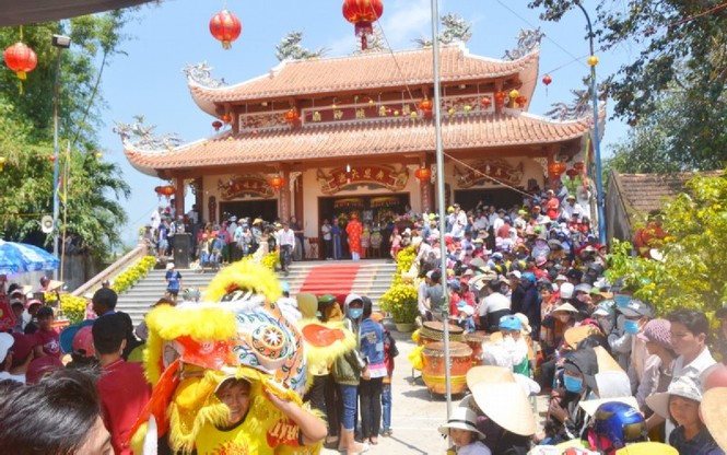 Chen chân dự lễ 'bà chúa' đỡ đẻ được vua Tự Đức sắc phong - ảnh 6