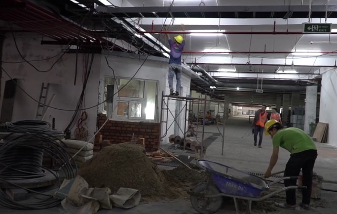 Cư dân Carina bật khóc trong ngày cuối nhận tiền hỗ trợ - ảnh 4