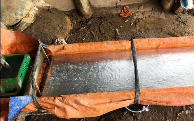 Khai thác khoáng sản trái phép, chiết tách vàng ngay tại nhà - ảnh 1