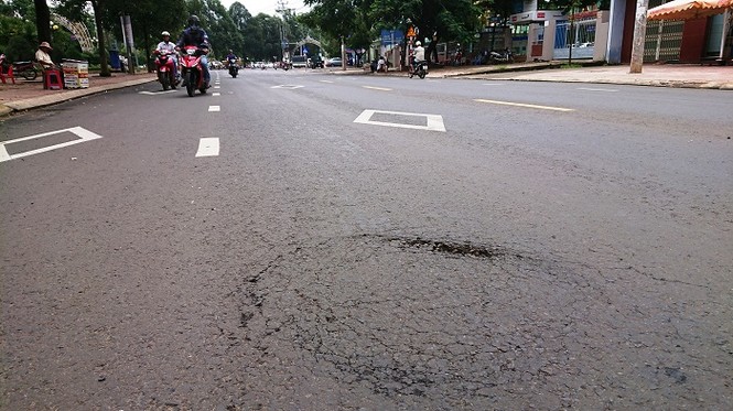 Đắk Lắk: 2,8 km đường làm hết 80 tỷ liên tục hỏng vì sao? - ảnh 1
