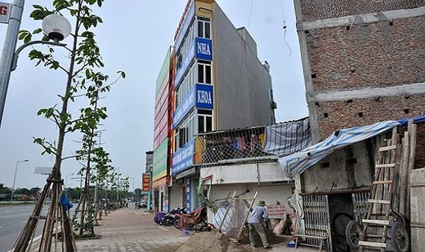 Hà Nội xử lý vi phạm xây dựng còn né tránh và đùn đẩy trách nhiệm - ảnh 1