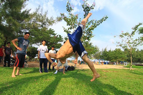 Bay lên cùng tricking - ảnh 3