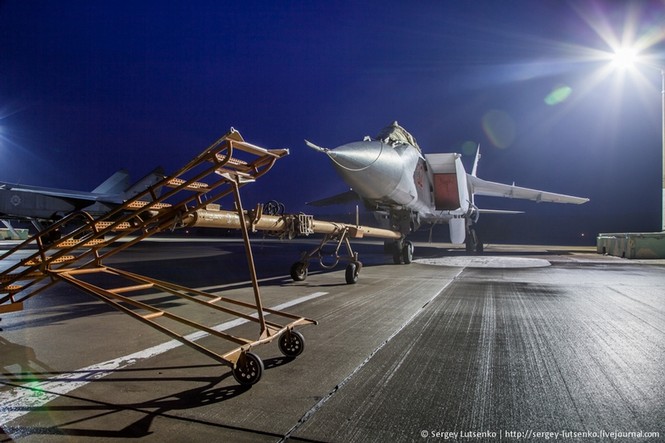 Cận cảnh ‘lá chắn’ MiG-31BM của Nga ở Bắc Cực - ảnh 14