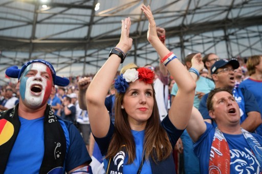 Sân Stade Velodrome rừng rực trước đại chiến Pháp - Đức - ảnh 16