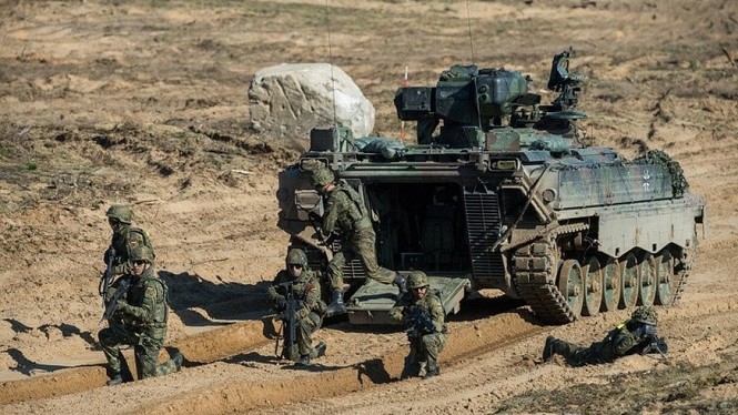NATO tập trận cực lớn cận kề biên giới Nga - ảnh 11