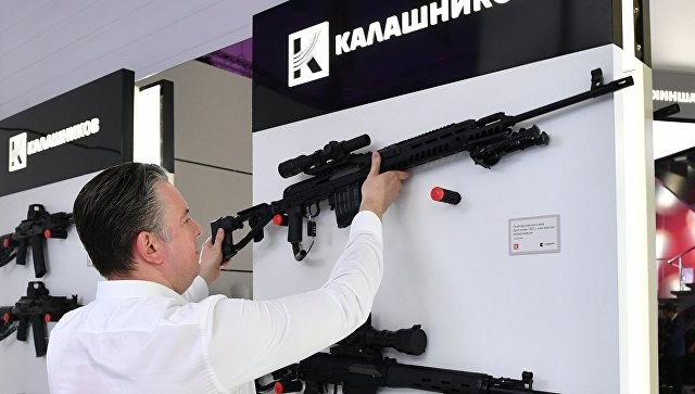 Nga cho không Philippines hàng ngàn khẩu súng AK-100 Kalashnikov - ảnh 1