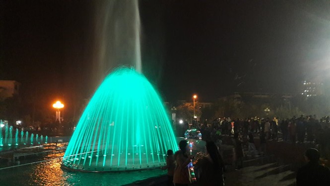 Việt Nam bước sang năm mới 2018 - ảnh 23