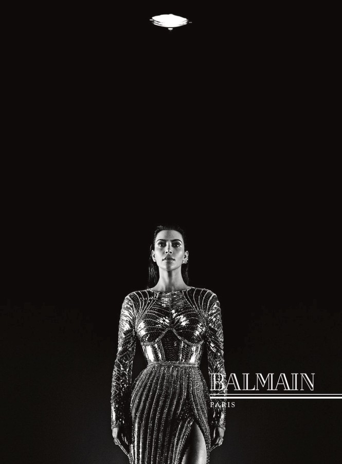 Kim Kardashian đep hút hồn trong vai trò 'Át chủ bài' của Balmain - ảnh 1