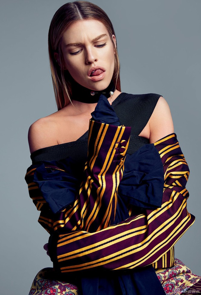 Mỹ nhân nóng bỏng nhất hành tinh Stella Maxwell khoe sắc vóc tuyệt mỹ - ảnh 1