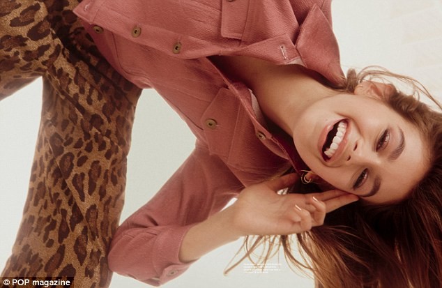 Con gái Cindy Crawford quá xinh đẹp và gợi cảm - ảnh 7