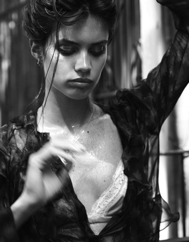 Siêu mẫu nội y Sara Sampaio quá nóng bỏng và gợi cảm - ảnh 5