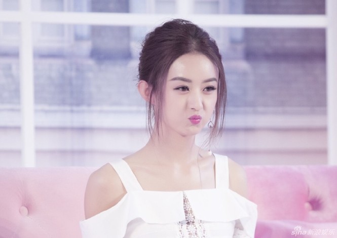 Nhan sắn 'ngắm là mê' của ‘Tiểu hoa đán’ Triệu Lệ Dĩnh - ảnh 2