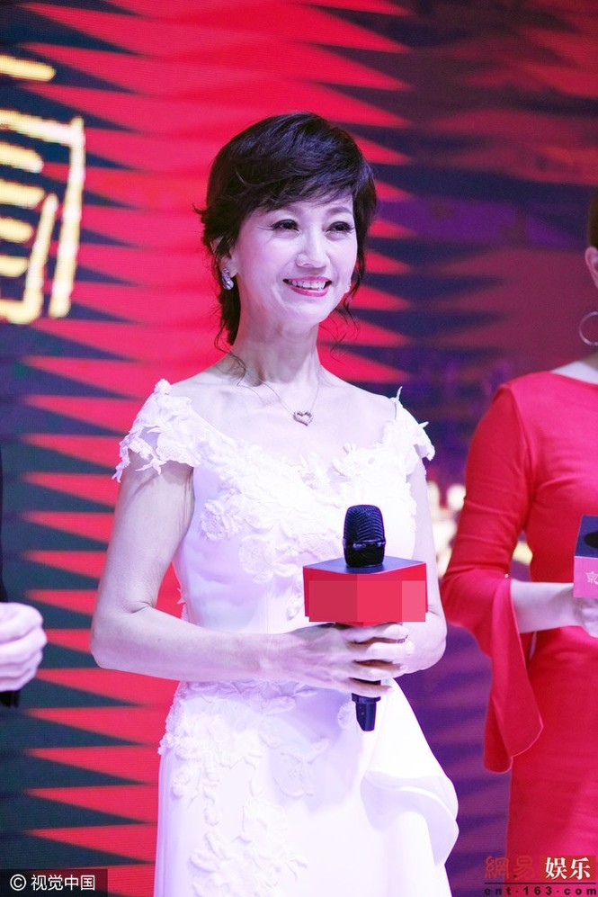 Nhan sắc quá tươi trẻ của mỹ nhân 'Bến Thượng Hải' - ảnh 4