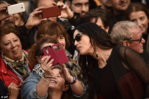 'Thần vệ nữ' Monica Bellucci giờ ra sao? - ảnh 5