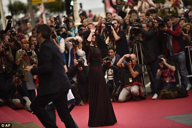 'Thần vệ nữ' Monica Bellucci giờ ra sao? - ảnh 4
