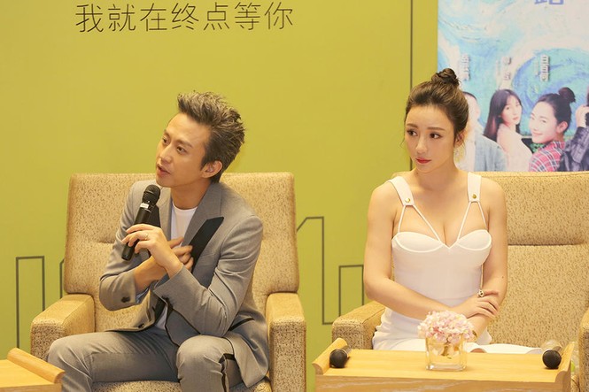 Ngắm 'siêu vòng 1' Liễu Nham đẹp nuột nà không tỳ vết - ảnh 2