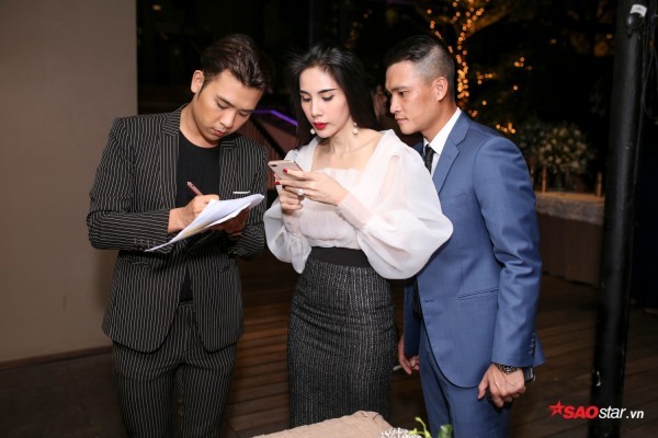 Bên nhau gần 10 năm, Thủy Tiên và Công Vinh vẫn ngọt ngào thế này! - ảnh 9