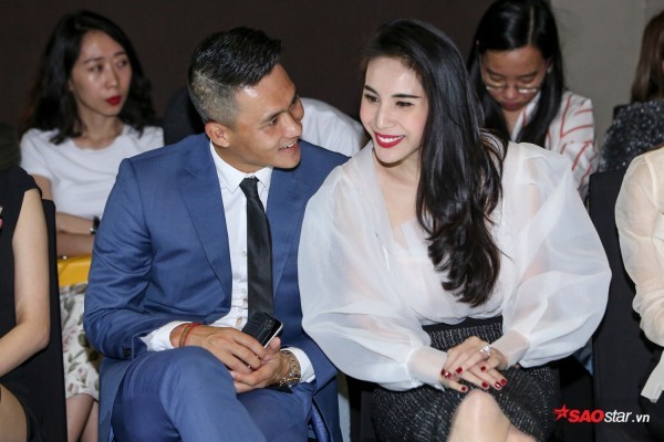 Bên nhau gần 10 năm, Thủy Tiên và Công Vinh vẫn ngọt ngào thế này! - ảnh 6